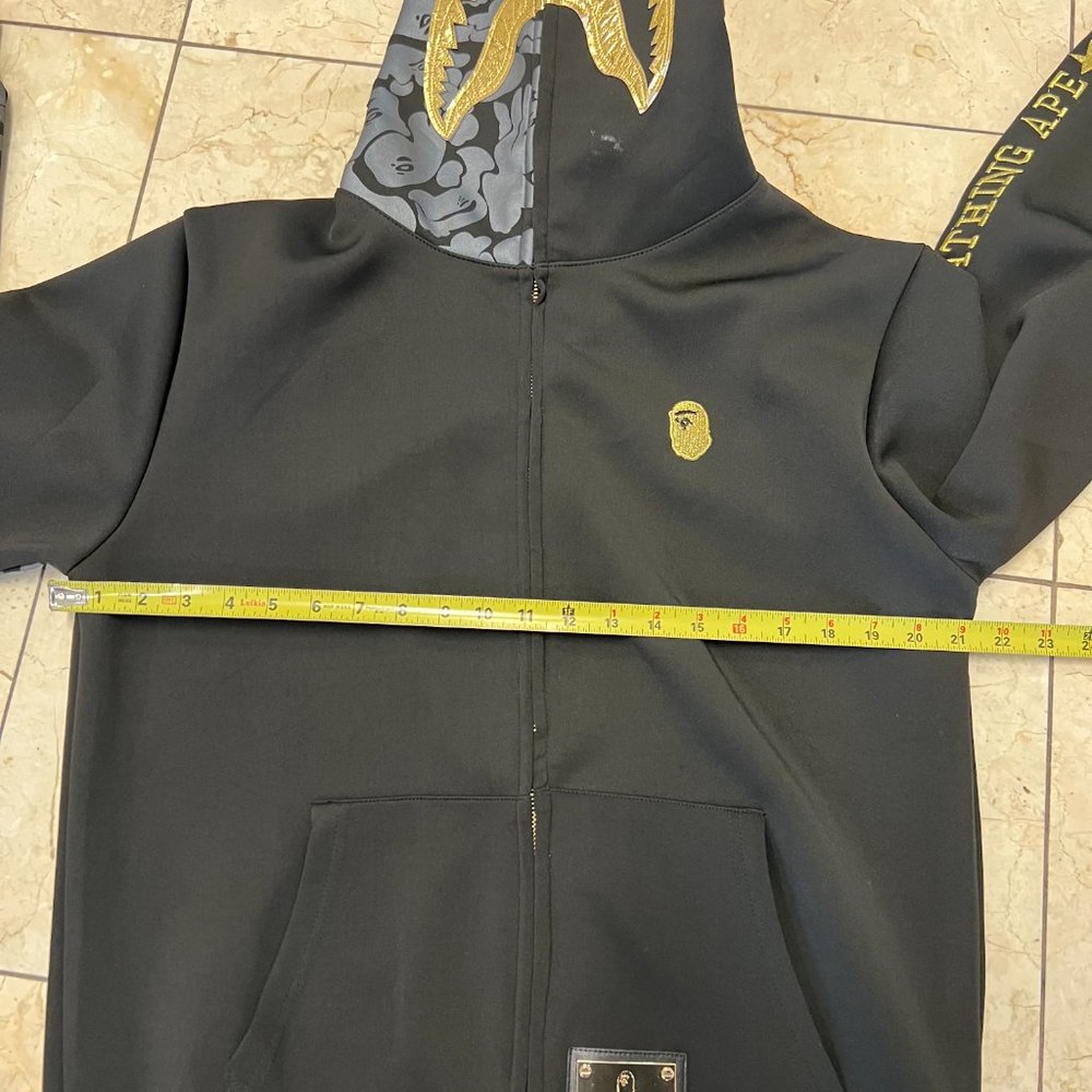 A Bathing APE Limited Edition BLACK GOLD Full Face Zip Shark Hoodie - Picture 6 of 16